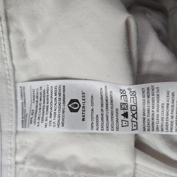 Women's High-Rise Loose A-Line Jean Shorts | Denizen from Levi's | 18 - Picture 8 of 9